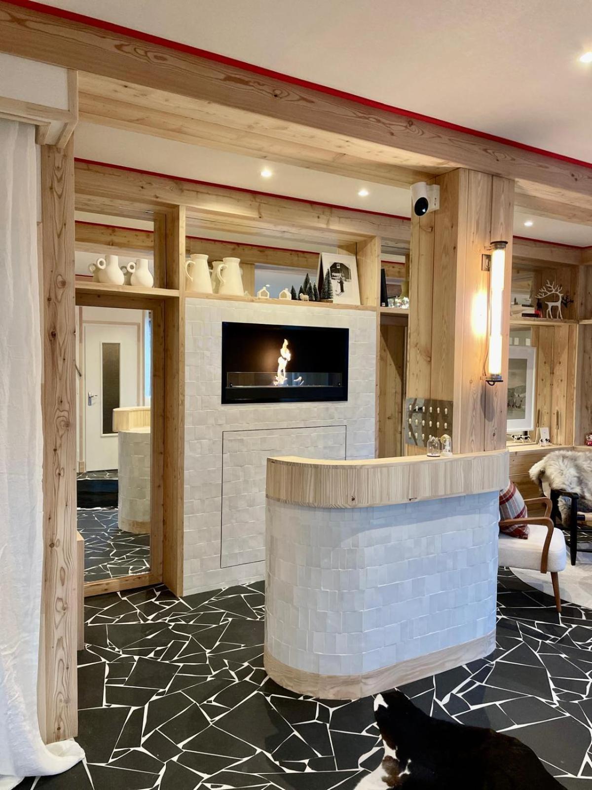 Hotel Le Caprice Des Neiges Комблу Экстерьер фото